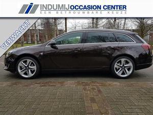 Opel Insignia Sports Tourer 1.6 T Cosmo OPC line    Trekhaak   Camera   Navi   Xenon   PDC