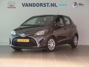 Toyota Yaris 1.5 ASPIRATION Parkeer camera, Bluetooth