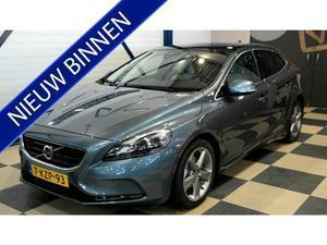 Volvo V40 bjr 2013 1.6 D2 84kW 114pk 6-bak SUMMUM PLUS CLIMA   CRUISE   ADAPT.BI-XENON   NAVI SENSUS   PANODAK