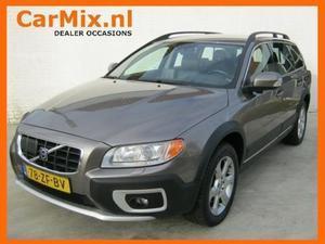 Volvo XC70 2.4 D5 Geartr. AUT SUMMUM KEYLESS ADAPT.CRUISECONTR. BLISS BI-XENON