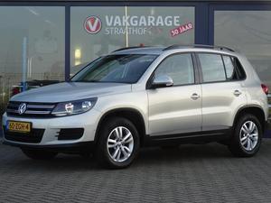 Volkswagen Tiguan 1.4 TSI COMFORT&DESIGN, Navigatie   Bluetooth   Parkeersensoren V A   Trekhaak