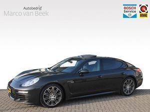 Porsche Panamera 3.0 D 300 PK NL-Aut. Nw.Prijs € 139.391 Schuifdak Luchtvering Camera 1e Eigenaar Nw.Prijs € 139.391