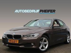 BMW 3-serie 316D Upgrade Edition  Lederen interieur  Bi-xenon  Elektr. Trekhaak  Professional navigatie  Stoelve