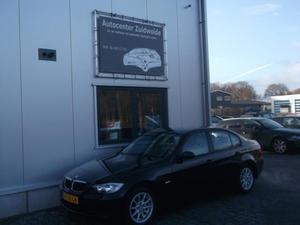 BMW 3-serie 318i exe airco cruise lmv nap nw apk nette