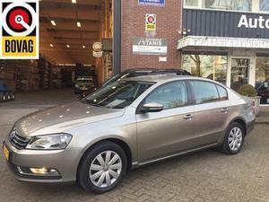 Volkswagen Passat 1.6 TDI TRENDLINE BLUEMOTION NAVI-AIRCO-CRUISE CONTROL-117408 km!!