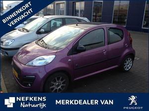 Peugeot 107 ENVY 1.0-12V * AIRCO * LMV * VERWACHT *