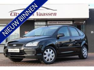 Ford Focus 1.6-16V TREND 101 PK AIRCO CRUISE CTR LMV 16 INCH TREKHAAK APK BIJ LEVERING5 DEURS NAP AANWEZIG