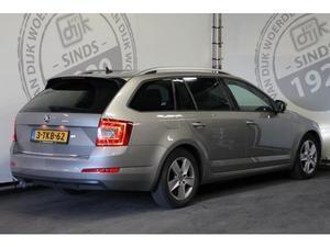 Skoda Octavia Combi 1.6 TDI GREENLINE BUS ELEG NAV LEDER XENON AFN TREKH