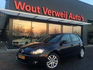 Volkswagen Golf 1.6TDI 77KW 5D Highline