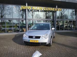 Volkswagen Polo 1.2-12V COMFORTLINE MOOIE AUTO MET VOLLEDIGE KM. REGISTRATIE