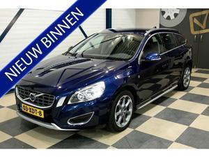 Volvo V60 bjr 2012 1.6 T3 110kW 150pk 6-bak OCEAN RACE Family CLIMA   CRUISE   NAVI SENSUS   LEER   STOELVERWA