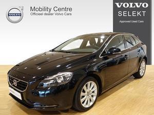 Volvo V40 T4 180PK MOMENTUM Automaat