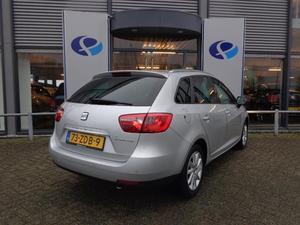 Seat Ibiza ST 1.2 TDI STYLE ECOMOTIVE Climatronic Nieuw model Climatronic Parkeersensoren Armsteun