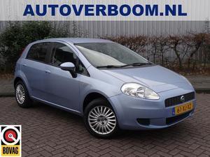 Fiat Punto 1.4 DYNAMIC 5DRS   AUTOMAAT   AIRCO   106.000 KM