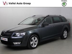 Skoda Octavia Combi 1.6 TDI 105pk DSG Elegance |Navigatie|Stoelverwarming|Climatronic|Cruise Control|Parkeersensor