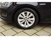 Volkswagen Golf 1.0 TSI 115 pk DSG Automaat CONNECTED SERIES Navigatie PDC Xenon 16 inch LM velgen