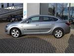 Opel Astra 1.4 Turbo Cosmo Automaat    Navi   Dode hoek detector   PDC