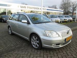 Toyota Avensis Wagon 2.0 VVTI LINEA LUNA