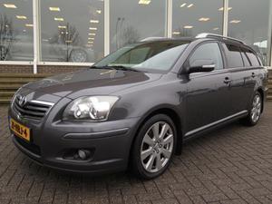 Toyota Avensis Wagon 2.0 D-4D   LEDER   NAVIGATIE