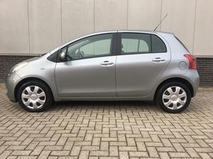 Toyota Yaris 1.0 VVTI SOL Airco 5drs Elektr.ramen Centr.vergr.