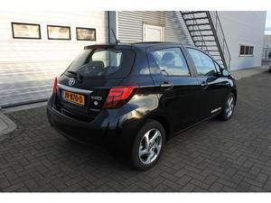 Toyota Yaris 1.5 HYBRID TREND Leatherette bekleding