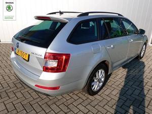 Skoda Octavia Combi 1.2 TSI DSG AMBITION BUSINESSLINE