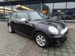 Mini One 1.6 BUSINESS LINE, NAVI,AIRCO,LM VELGEN,CRUISE C,PARROT ,ELEK RAMEN