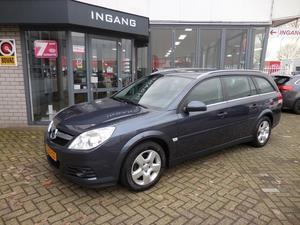 Opel Vectra Wagon 1.8 BUSINESS NAVI - NU € 6.495