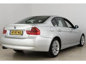 BMW 3-serie 325i 6-CILINDER DYNAMIC EXE AUTOMAAT ECC SPORTSTOELEN CRUISE PDC LMV17 .