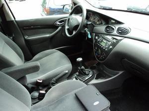 Ford Focus 1.6-16V GHIA Met Airco APK 12-2017