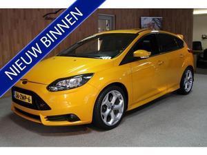 Ford Focus 2.0 ECOBOOST ST-2