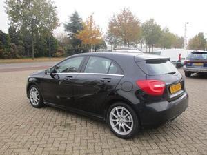 Mercedes-Benz A-klasse 180 Ambition 7-DCT Aut.  Xenon Navi PDC BlueTooth