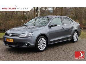 Volkswagen Jetta 1.4TSI HYBRID 150pk Highline Executive DSG 14% | Leder |