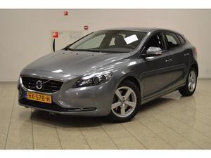 Volvo V40 1.6 T2 MOMENTUM navigatie