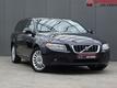 Volvo V70 2.4 D5   185 PK MOMENTUM   LEER   NAVI   FACELIFT   GOED ONDERH. !!