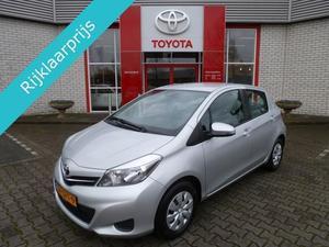 Toyota Yaris 1.0 VVT-I ASPIRATION zuinig, climate control & parkeercamera