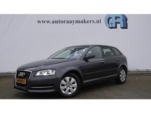 Audi A3 Sportback 1.6 TDI Attraction *Navigatie*Xenon*Clima*