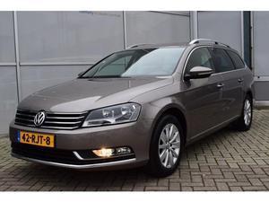 Volkswagen Passat Variant 1.6 TDI COMFORTLINE BLUEMOTION NAVI   CLIMA   CRUISE   TREKHAAK