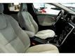 Volvo V40 bjr 2014 14% Bijtelling! 2.0 D4 140kW 190pk 6-bak SUMMUM BNS CLIMA   CRUISE   NAVI SENSUS CONNECT