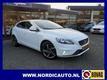 Volvo V40 1.6 T3 R-DESIGN NAVI LEDER CAMERA LED 17 INCH