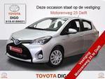 Toyota Yaris 1.5 Hybrid Dynamic -Pack 5-deurs | Navigatie | Key-less entry | Regensens.