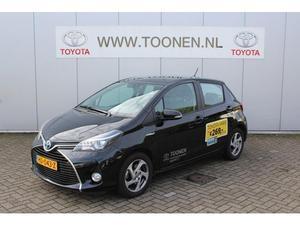 Toyota Yaris 1.5 HYBRID TREND Navigatie, Parkeercamera, Bluetoo