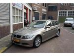 BMW 3-serie Touring 318I BUSINESS LINE * NAVI * 2 sets VELGEN *