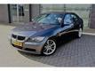 BMW 3-serie 320I GRAPHITE Leder Sportstoelen Navi Zwarte Hemel 18` M-Sport Velgen Trekhaak Elek.Wegklapbaar extr