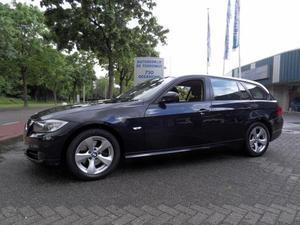 BMW 3-serie 320 TOURING NAVIGATIE ECC AIRCO PDC LM TREKHAAK MECHANISCH