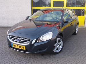 Volvo V60 1.6 T3 150PK MOMENTUM BJ2012 Navi ECC LMV-17` PDC