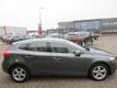 Volvo V40 1.6 T3 MOMENTUM  150pk  Navi  Vol-Leer  Climat  Cruise  Blueth.  Elek. pakket  Led-dagrijverl.  Pdc