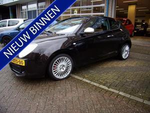 Alfa Romeo MiTo 1.4 T DISTINCTIVE 135 pk LEDER