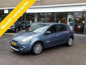 Renault Clio TCE 100pk Collection  NAV. Airco Cruise 15``LMV