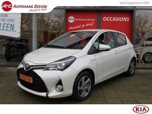 Toyota Yaris 1.5 HYBRID Dynamic INCL. FIESTENDRAGER